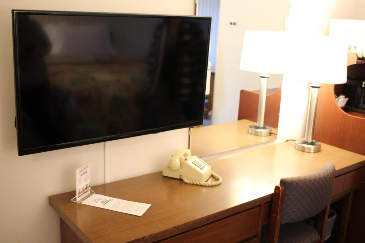Bay Motel กรีนเบย์ ภายนอก รูปภาพ